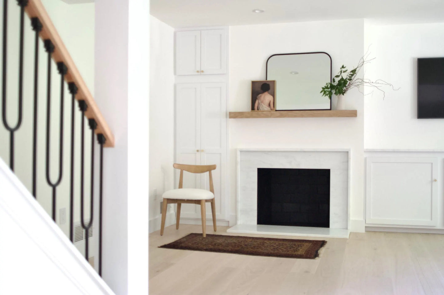 White Oak Fireplace Mantel with Bracket, Wood Floating Mantel for Fireplace, Heavy Duty Mantel Shelf in Walnut, White Oak, Maple, and Pine