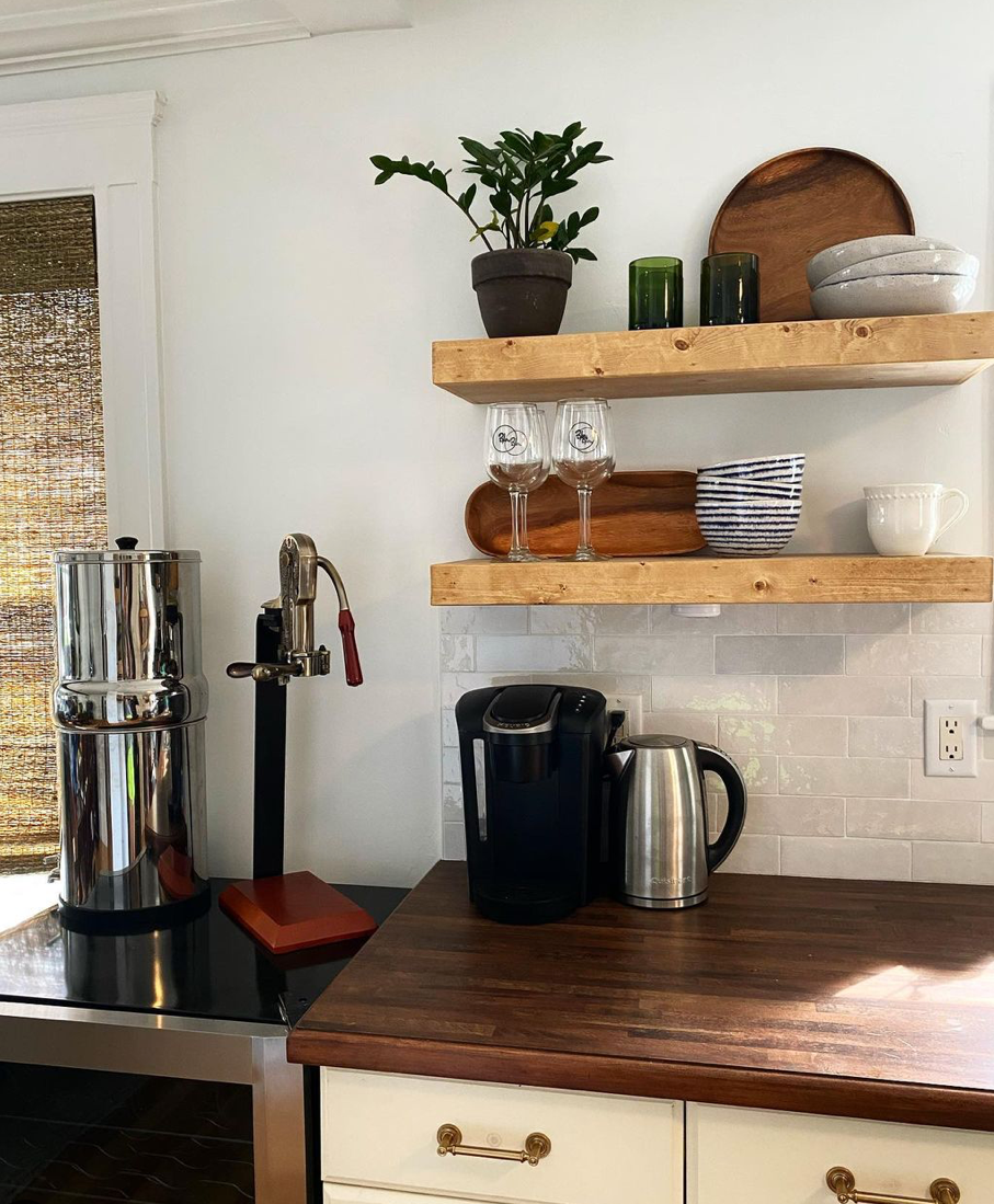 Pine Wood Floating Shelf with Hidden Bracket, Floating Shelves for Kitchen Storage